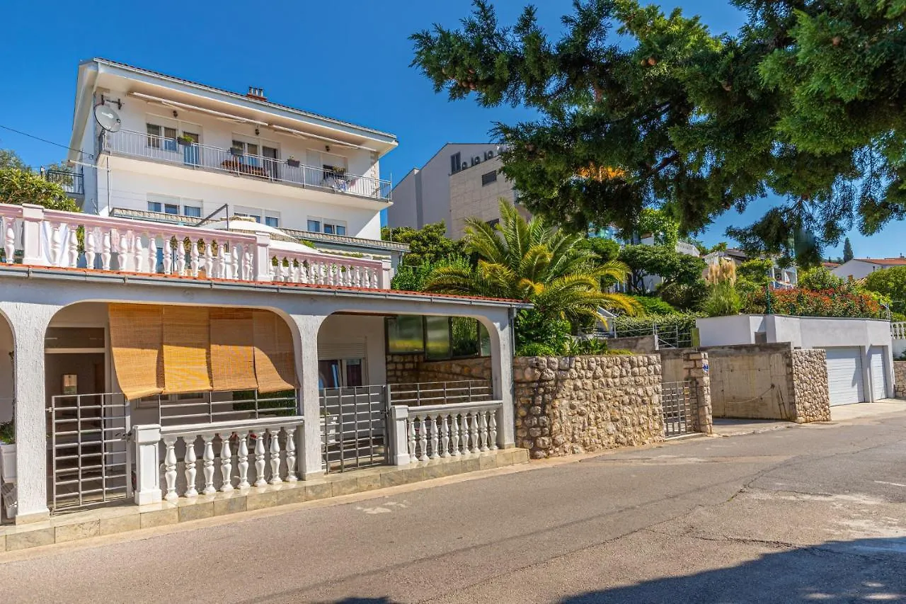 Apartments In Dramalj 41528 Croatia