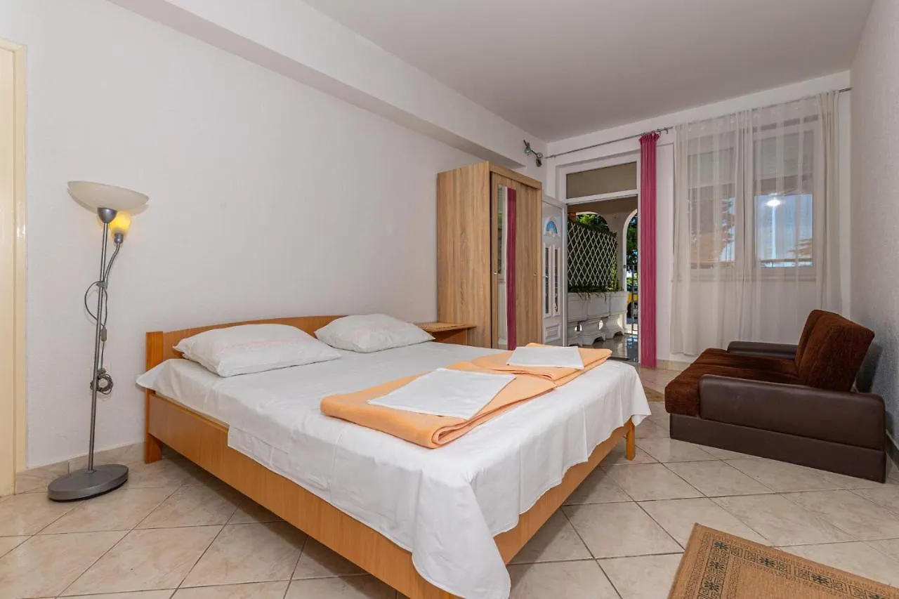 Apartments In Dramalj 41528