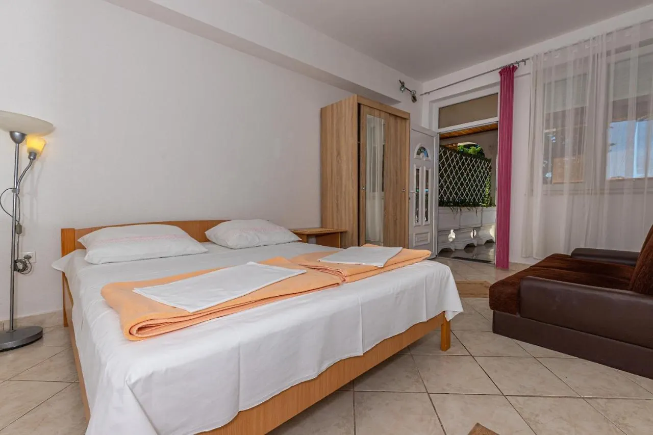 Apartments In Dramalj 41528